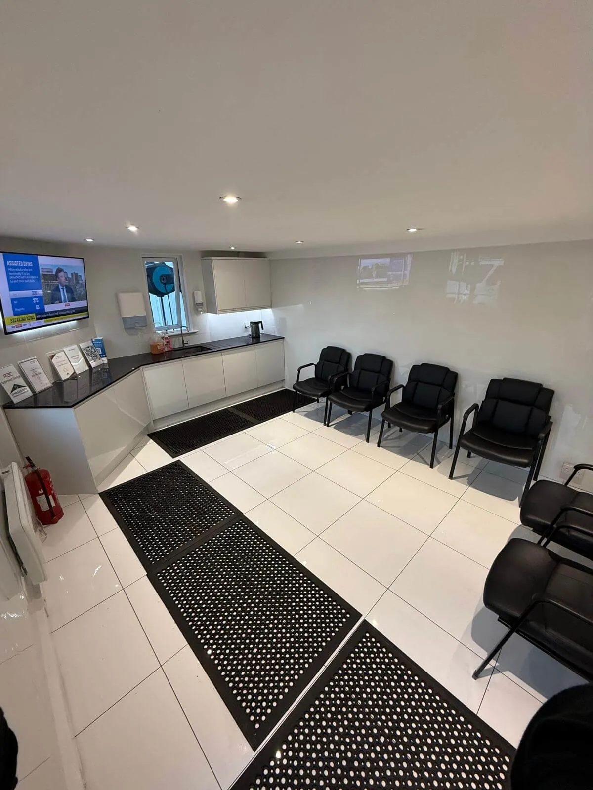 Waiting area in Dundalk Motors